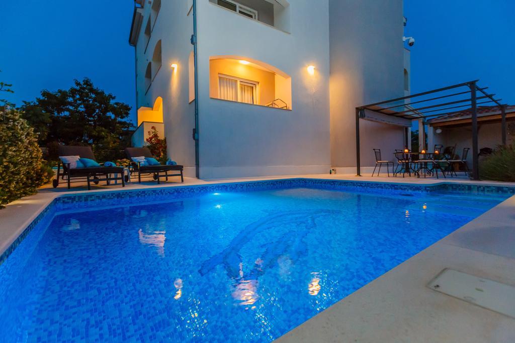 Villa Apartments Katja تروغير المظهر الخارجي الصورة
