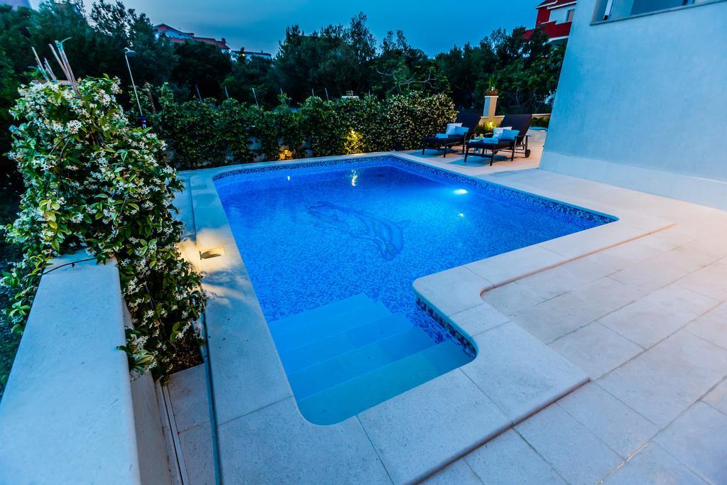 Villa Apartments Katja تروغير المظهر الخارجي الصورة